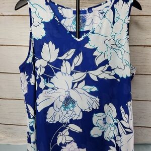 Apt. 9 Royal Blue and White Floral V-Neck Top.